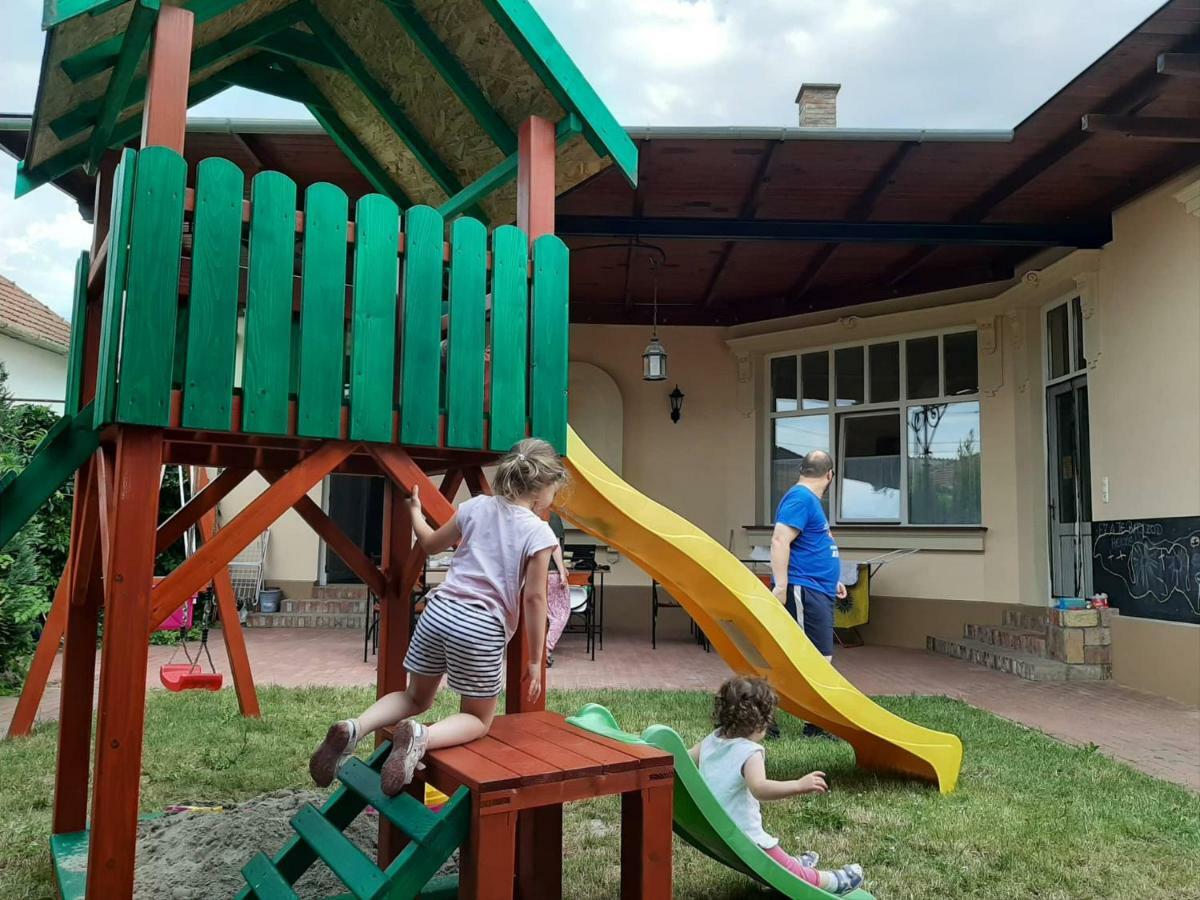 Gyulai Mesehaz Apartman Exterior foto
