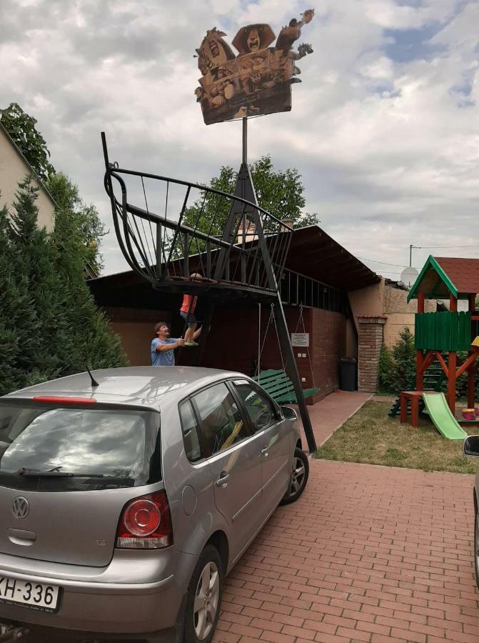 Gyulai Mesehaz Apartman Exterior foto