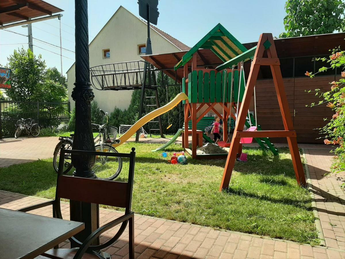Gyulai Mesehaz Apartman Exterior foto